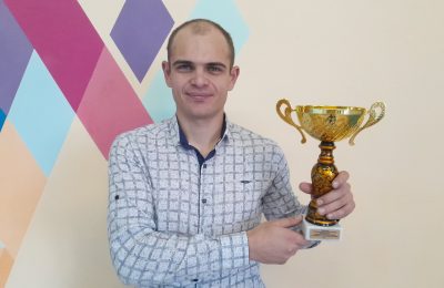 «Спорт – это дисциплина, а дисциплина – ключ к успеху»: победитель всероссийских соревнованиях среди дояров рассказал о себе и своём пути к успеху