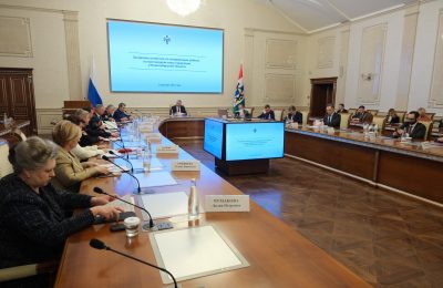 Губернатор Андрей Травников провел заседание комиссии по координации работы по противодействию коррупции в Новосибирской области