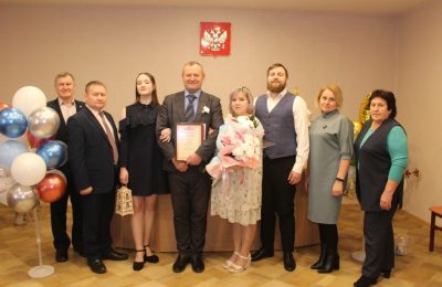 Жемчужную свадьбу отметили супруги Селезневы из Мошково