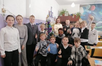 Учитель из ОАЭ посетил Ташаринскую школу