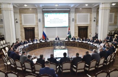 Андрей Травников настроил глав муниципальных образований на насыщенную и конструктивную работу в новом году