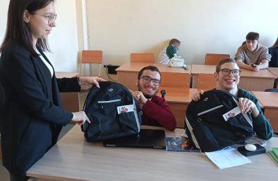 «Сумелица»: при поддержке неравнодушных людей Антонина Кудряшова запустила производство рюкзаков для особенных людей
