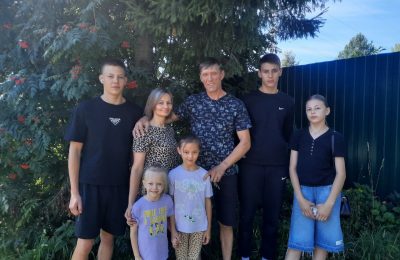 Семья Мошковского района помогает людям, попавшим в трудную жизненную ситуацию