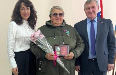 Руководитель волонтерского движения «Своих не бросаем» Мошковского района отмечена медалью «За содействие СВО»