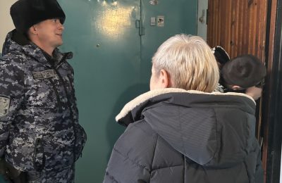 Семейный конфликт: судебный пристав помогла вселиться в квартиру