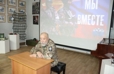 В Мошковском краеведческом музее прошла встреча ветеранов с участником СВО