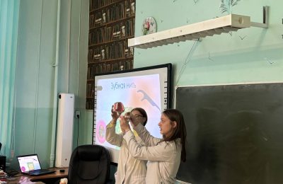 Секреты здоровых зубов поведали мошковским школьникам