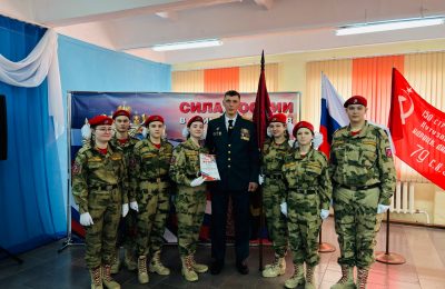 «Равнение на знамёна»: в Мошковском районе выбрали лучшие знамённые группы