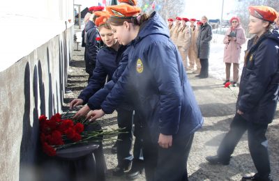 В Мошковской школе №1 состоялось торжественное открытие обновлённой мемориальной доски памяти Анатолия Степановича Болдырева